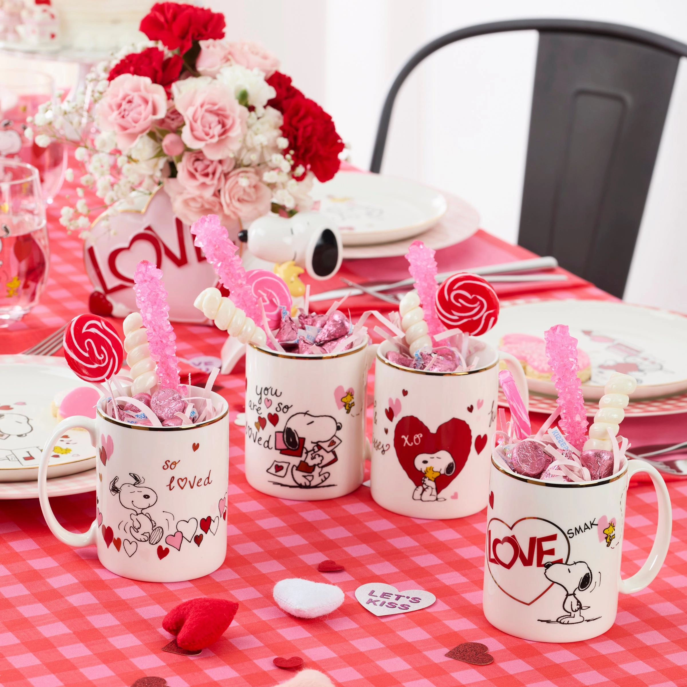 Snoopy Valentine's Day Mugs - Set of 4