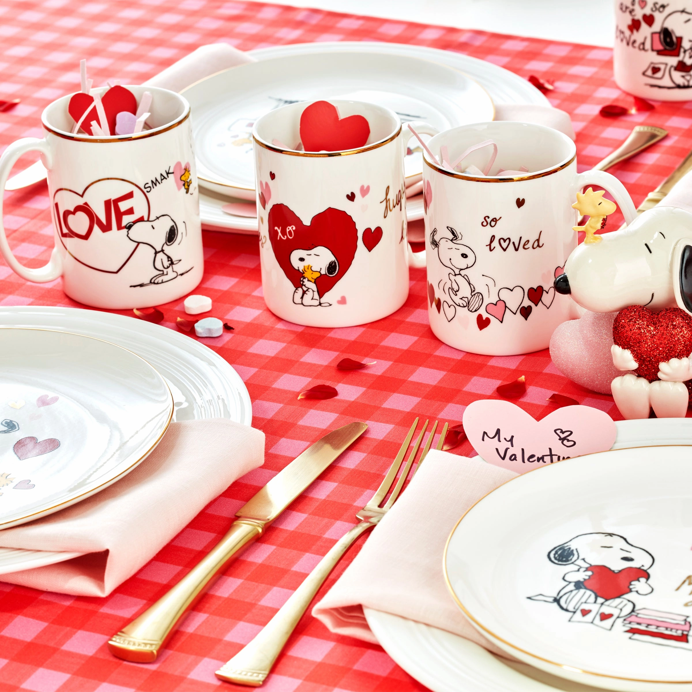 Snoopy Valentine's Day Mugs - Set of 4
