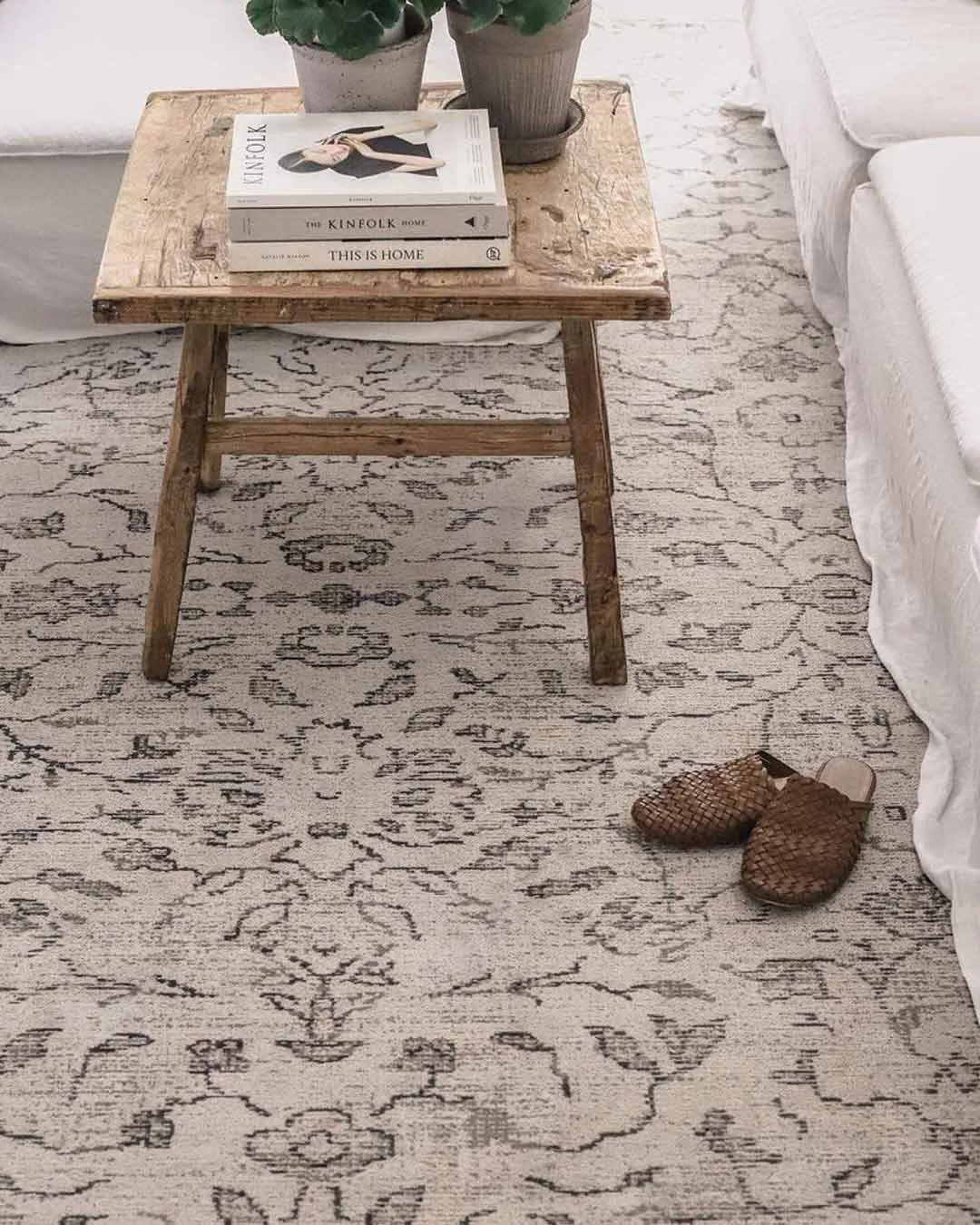 Sonia Beige and Grey Floral Pattern Rug *NO RETURNS UNLESS FAULTY