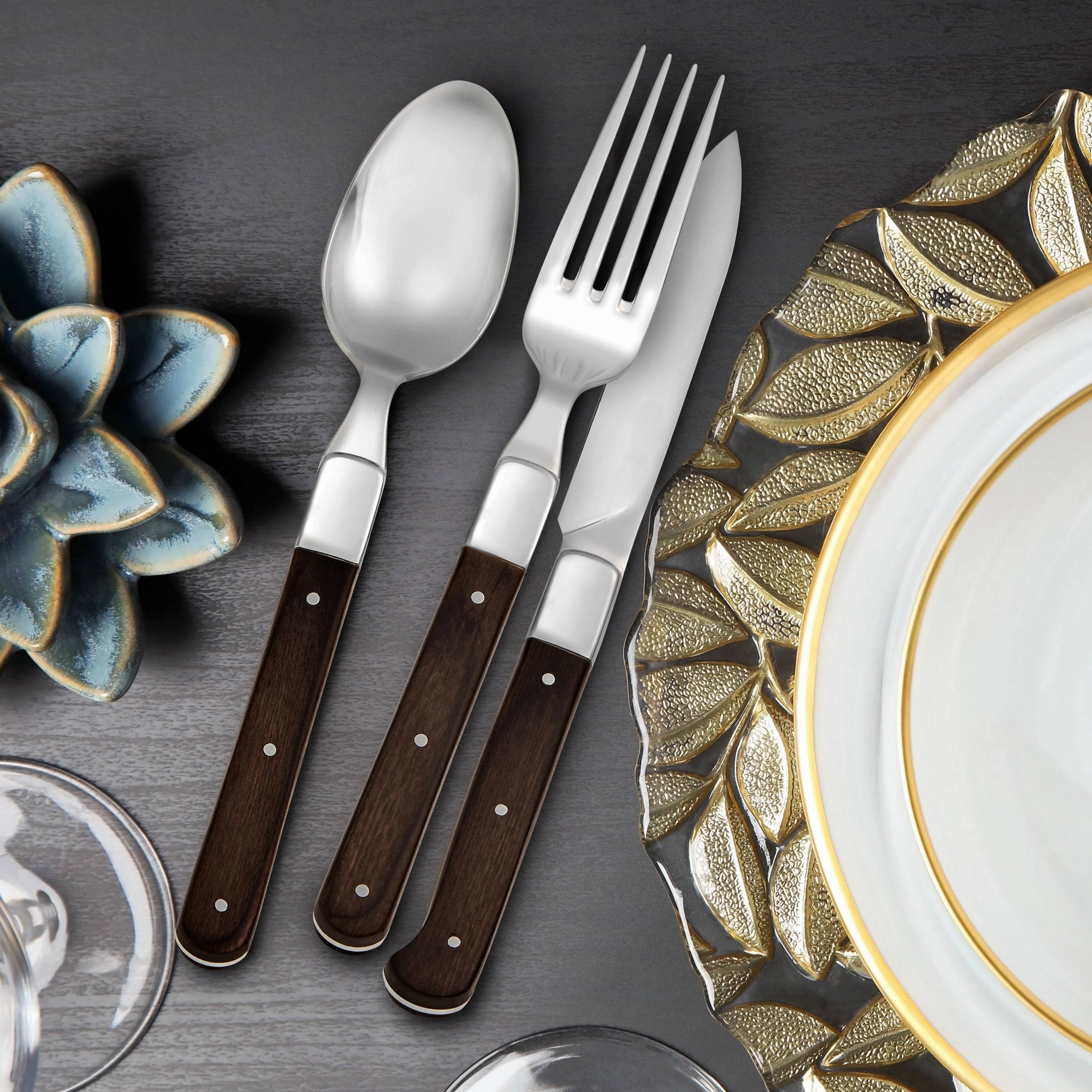 St. Michel 20 Piece Flatware Set