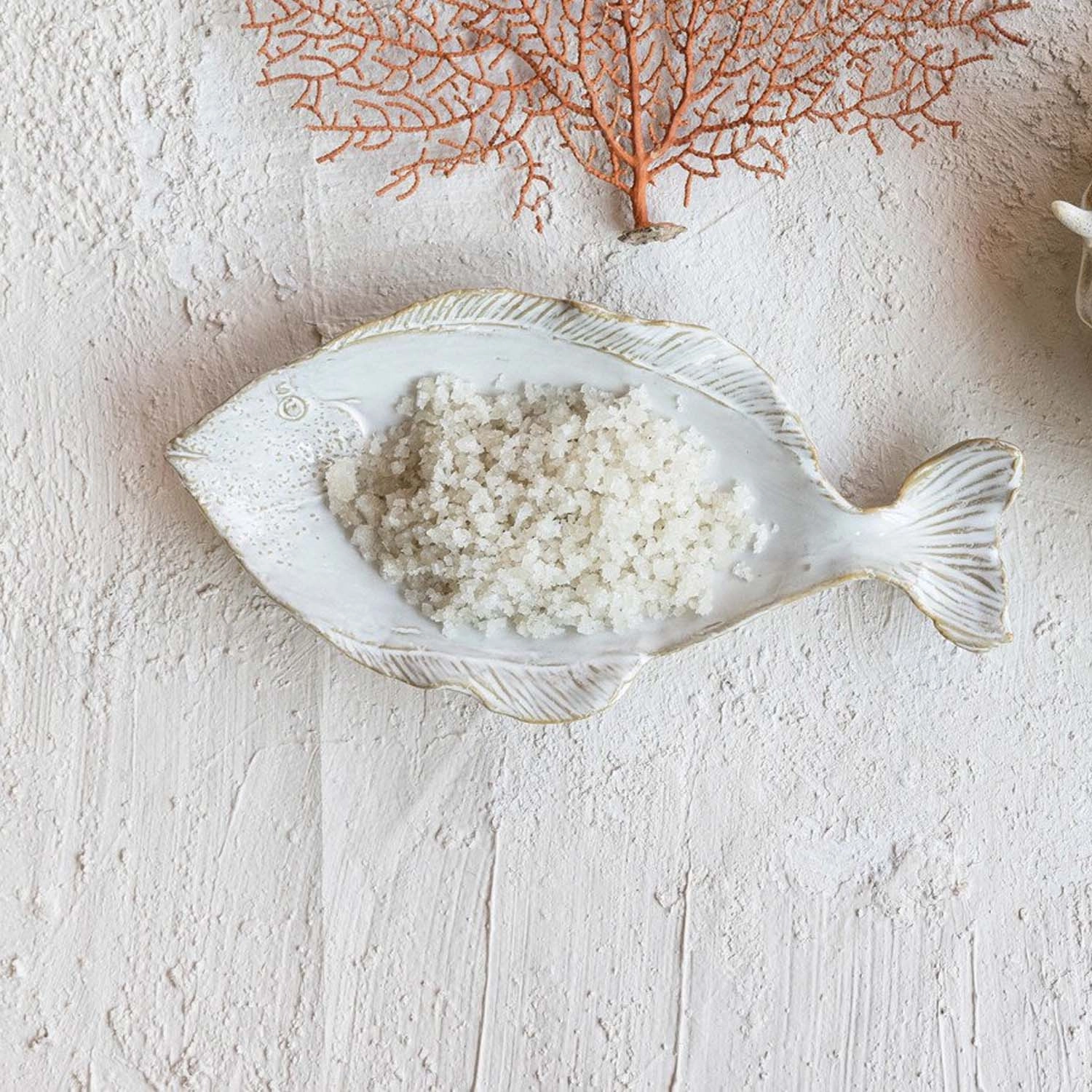 Stoneware Fish Shaped Plate - 7"