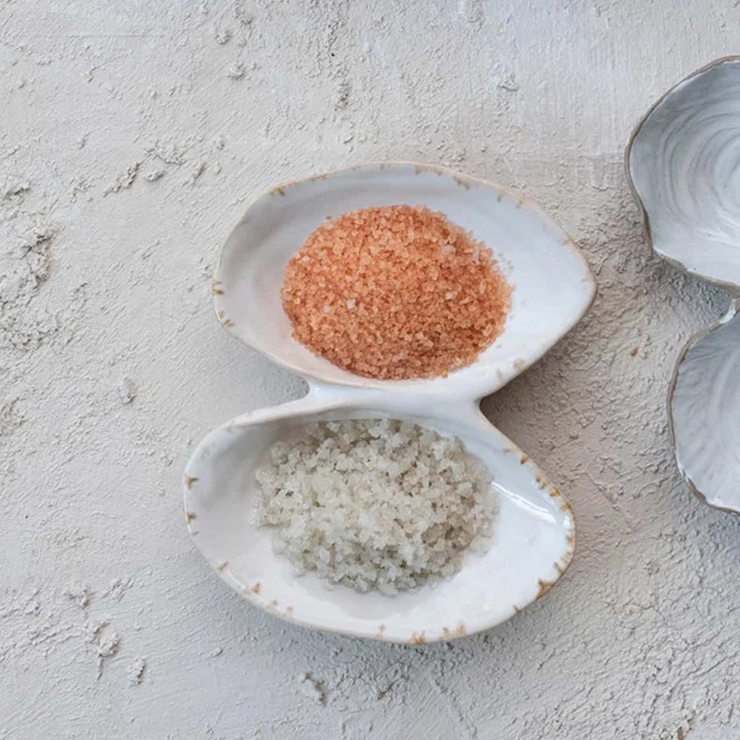 Stoneware Oyster Shell Shaped Dish with 2 Sections