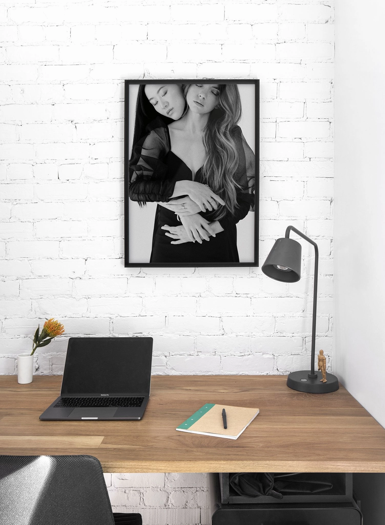 Support, Poster