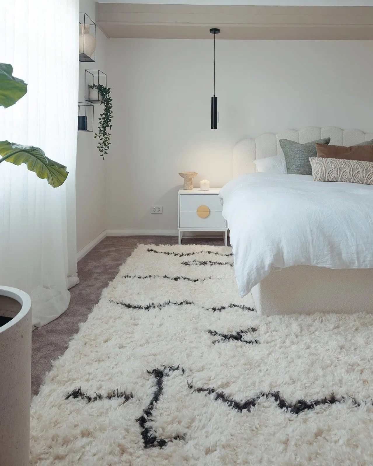 Tabitha Cream & Black Tribal Shag Rug *NO RETURNS UNLESS FAULTY