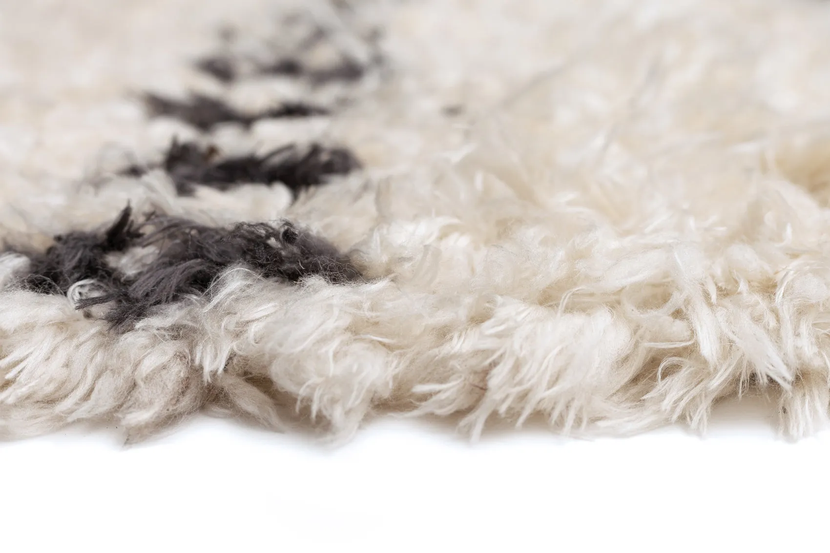 Tabitha Cream & Black Tribal Shag Rug *NO RETURNS UNLESS FAULTY