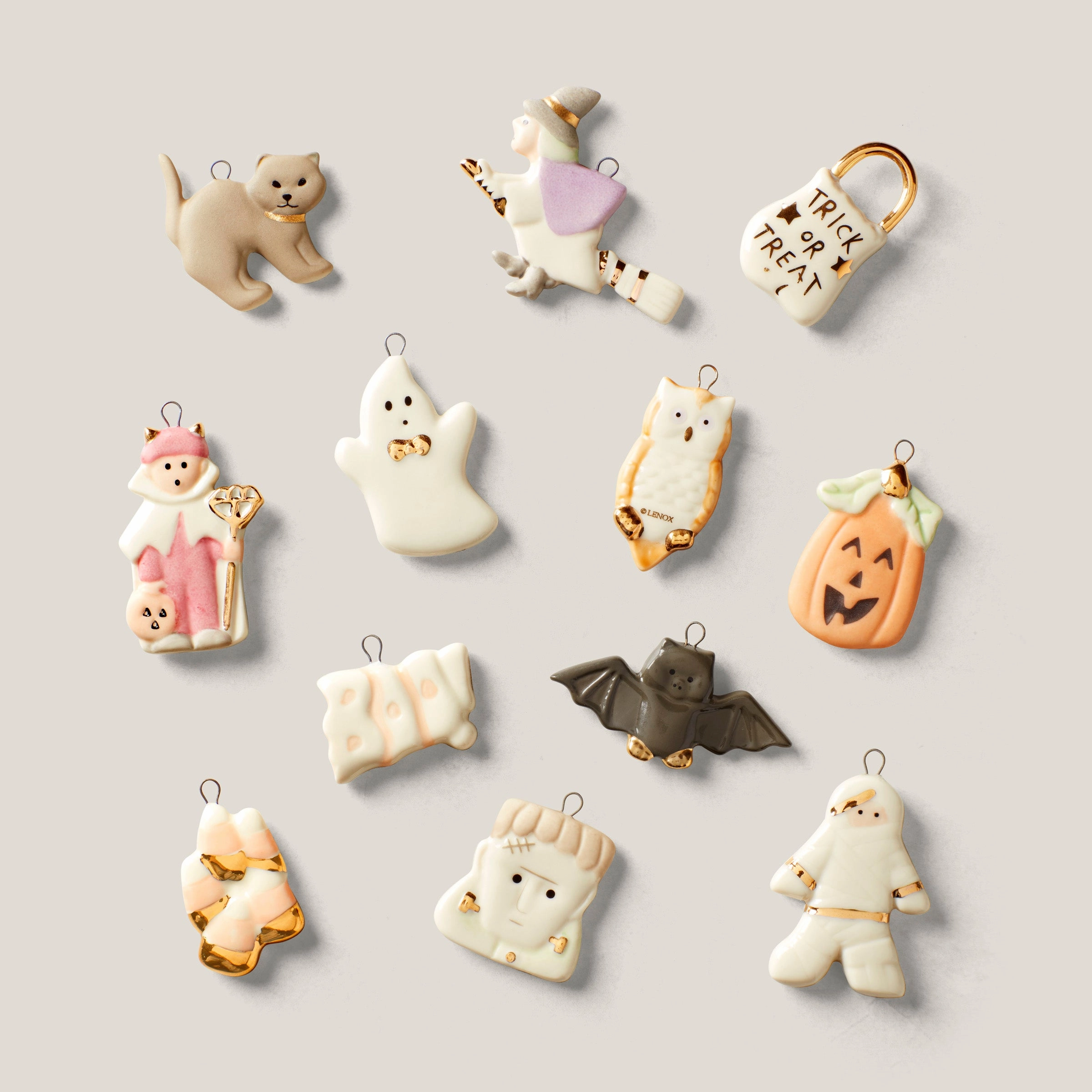 Trick or Treat 12-Piece Ornament & Tree Set