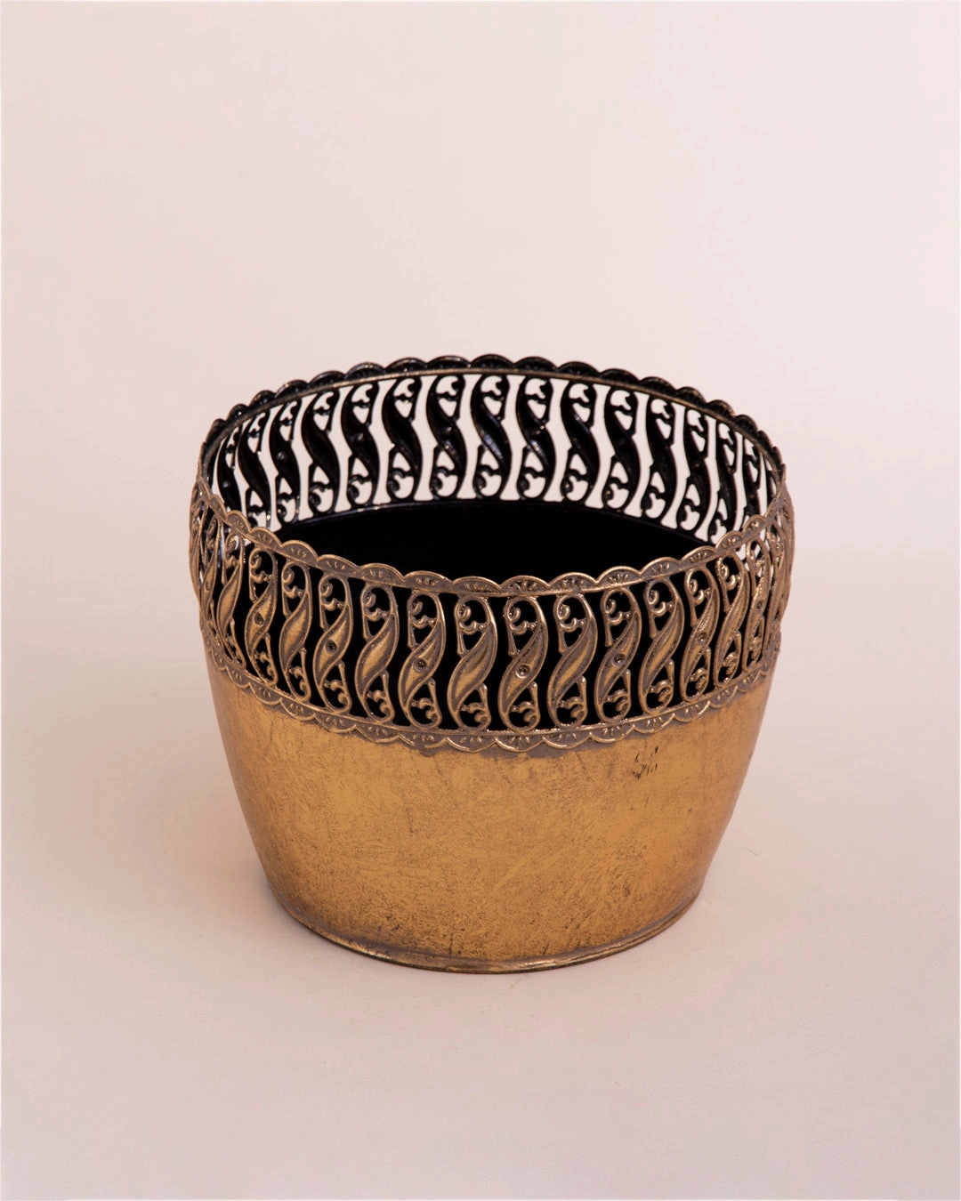 Victorian Scroll Rim Planter - Set Of 3