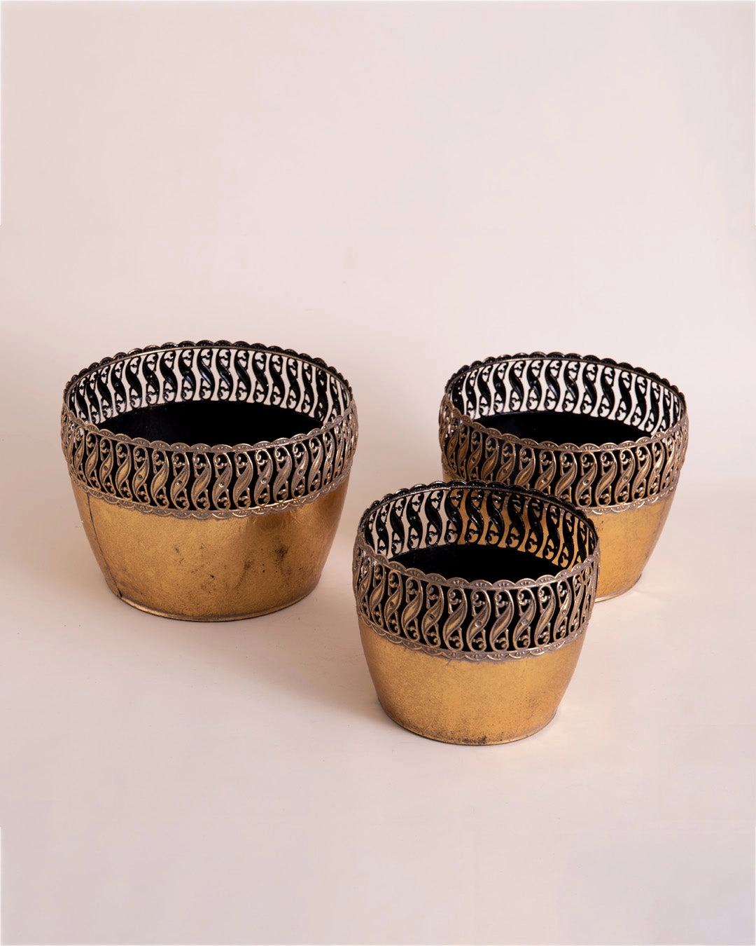 Victorian Scroll Rim Planter - Set Of 3