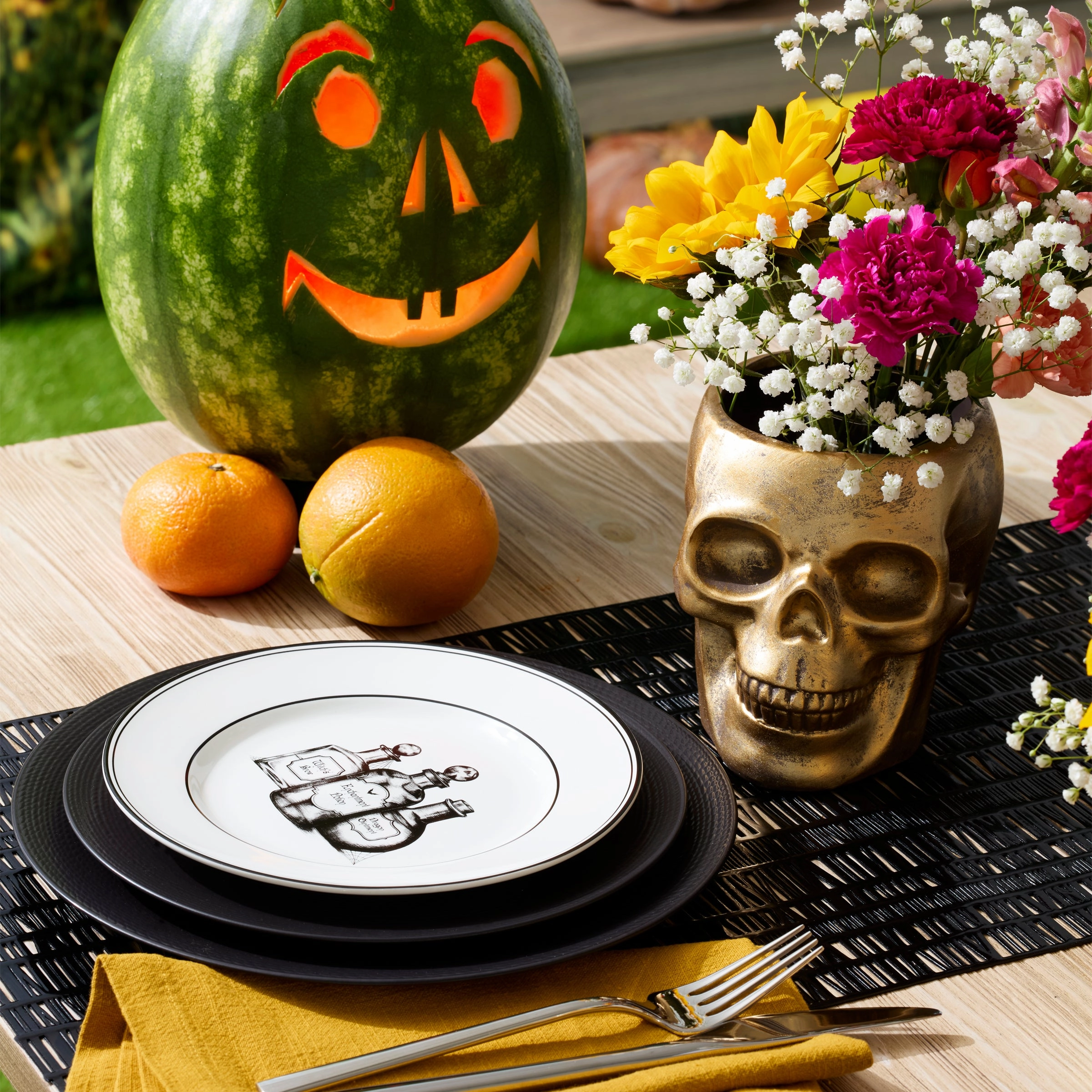 Vintage Halloween Dessert Plates - Set of 4