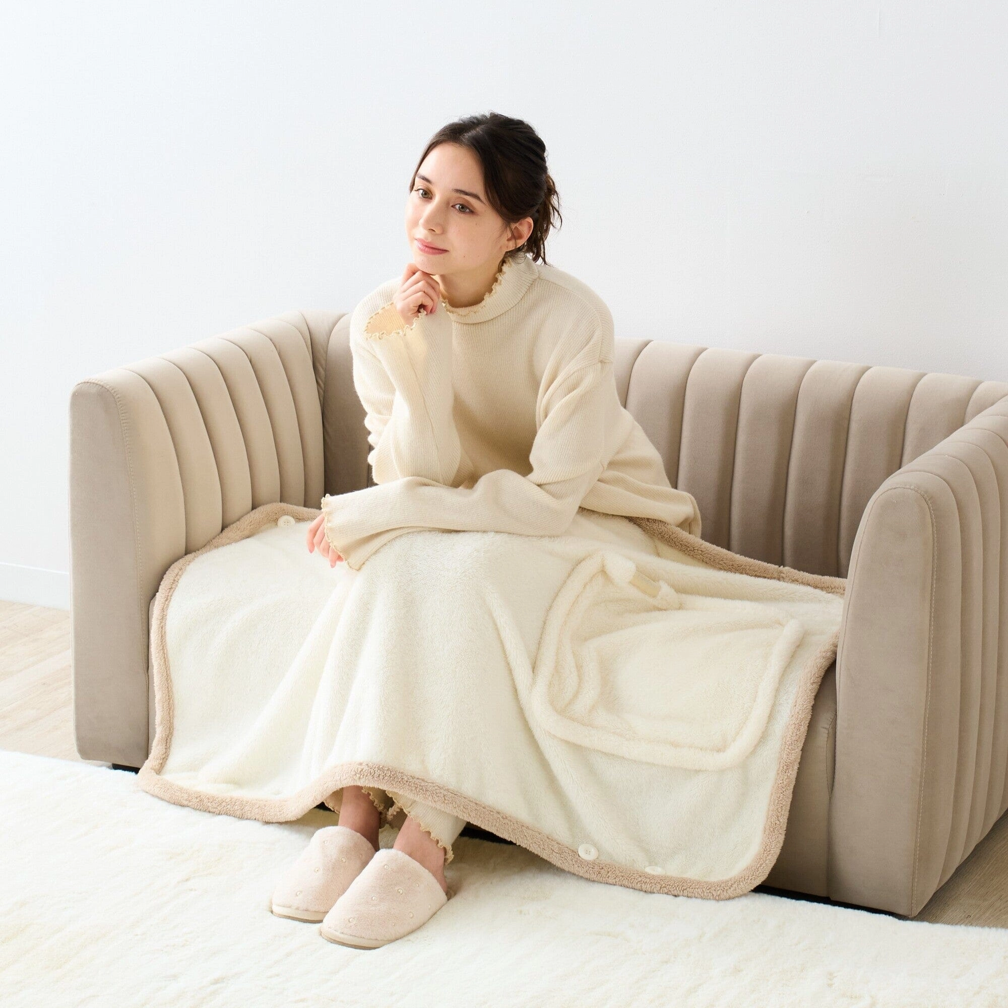 Warm Fleece 4Way Poncho White