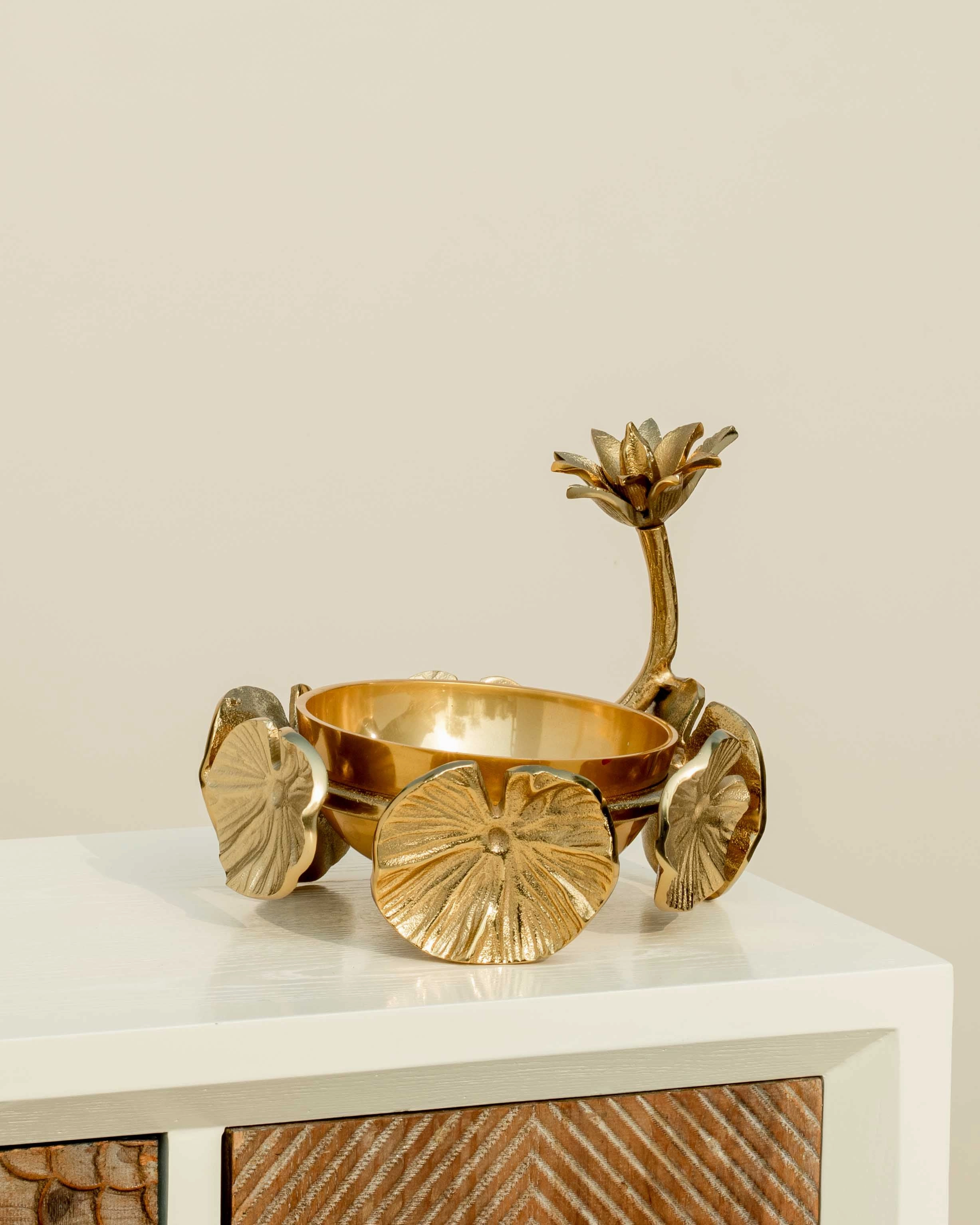 Water Lily Decorative Bowlmodern kitchen decor ,kitchen dinner set ,dinnerware 