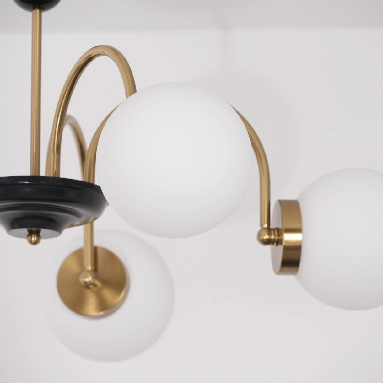 Yisu Chandelier