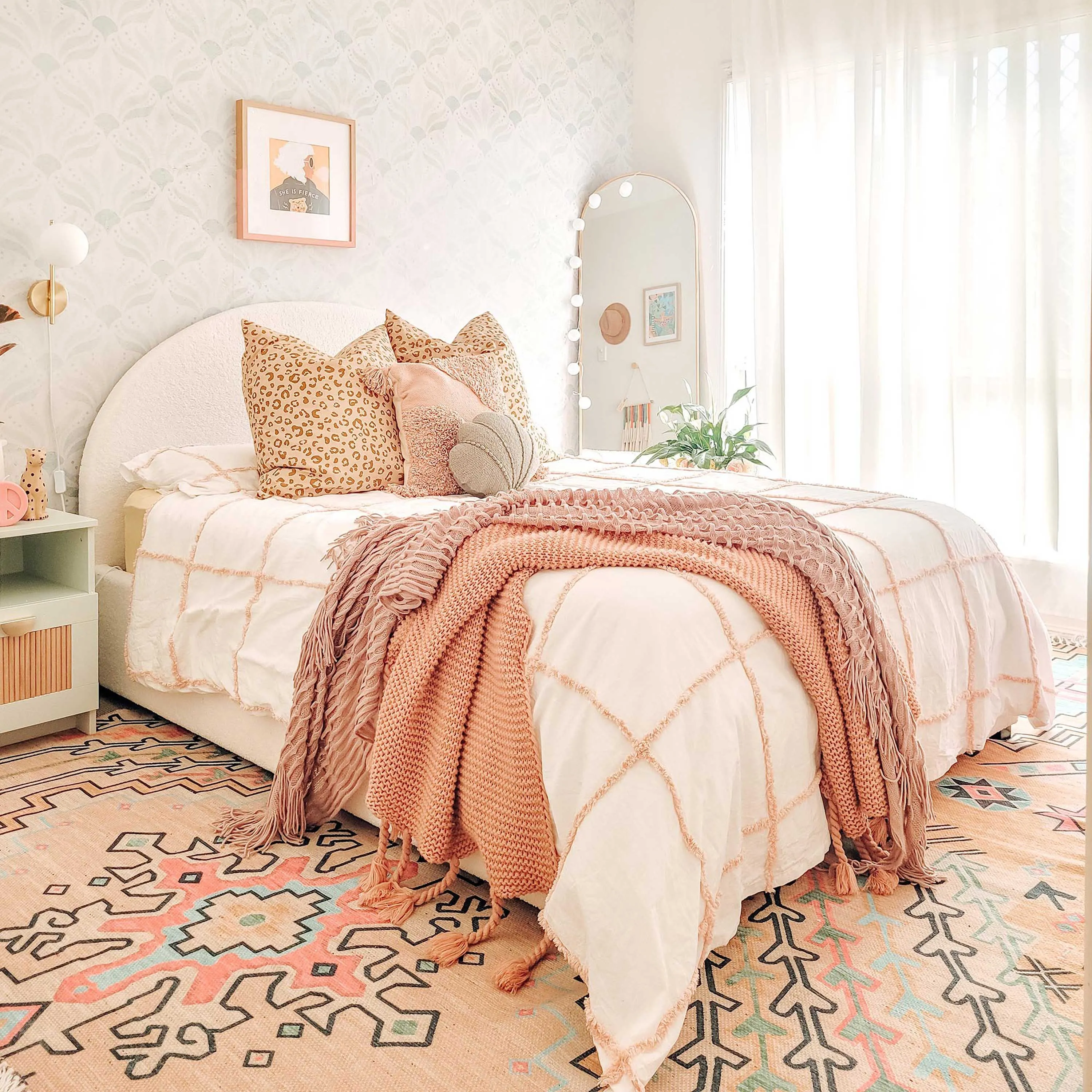 Zelda Cream Multi-Colour Abstract Tribal Indoor Outdoor Rug *NO RETURNS UNLESS FAULTY