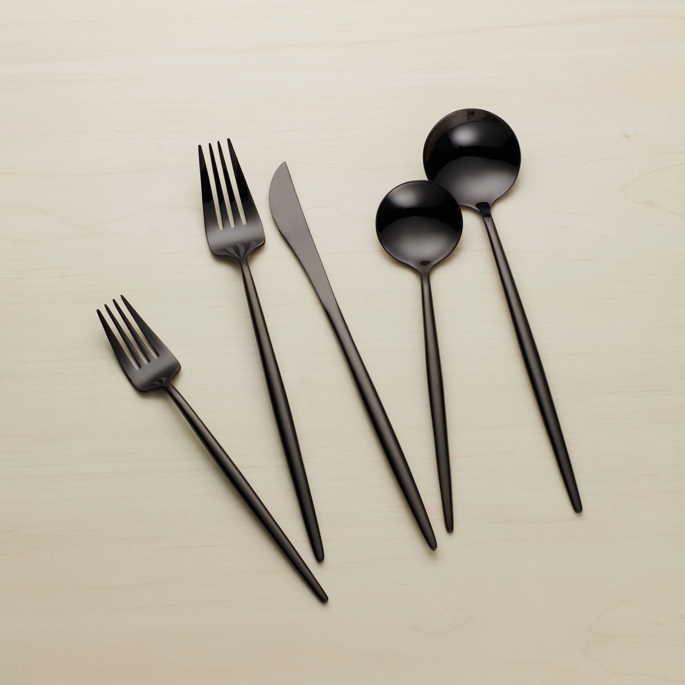 Zephyr Black Mirror 45 Piece Flatware Set